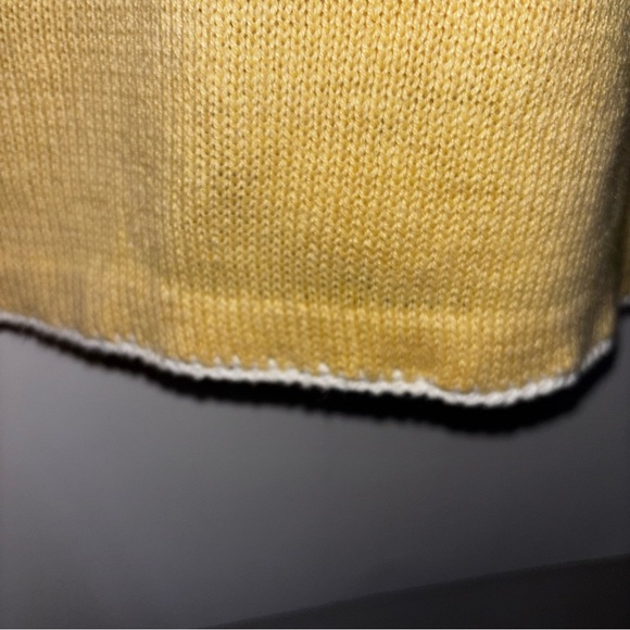 The Quacker Factory QVC Women’s Large Yellow Embroidered Sweater - Picture 15 of 16